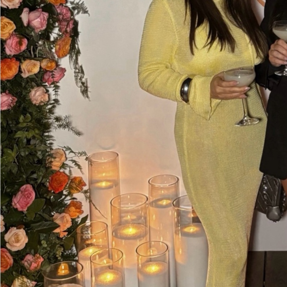 Elegant Yellow Long-Sleeve Dress